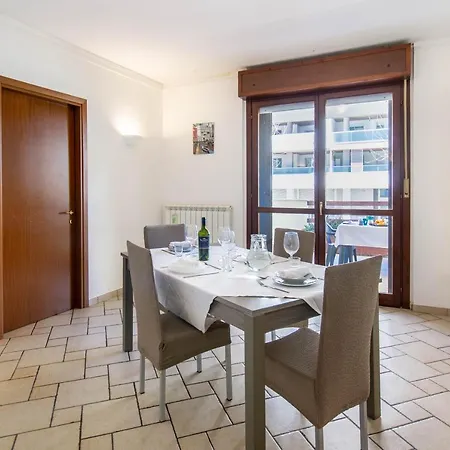 Apartamento Luminoso A Due Passi Dal Mare 51a *
