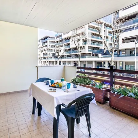 Luminoso A Due Passi Dal Mare 51a *