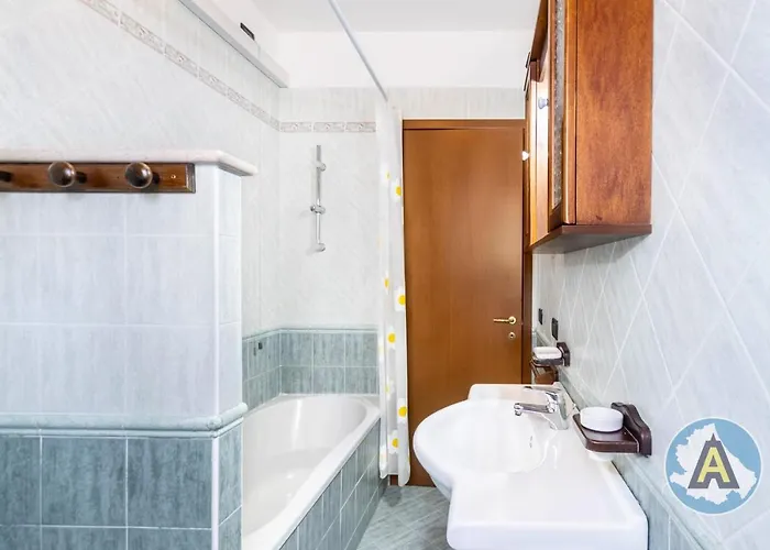 Luminoso A Due Passi Dal Mare 51a *